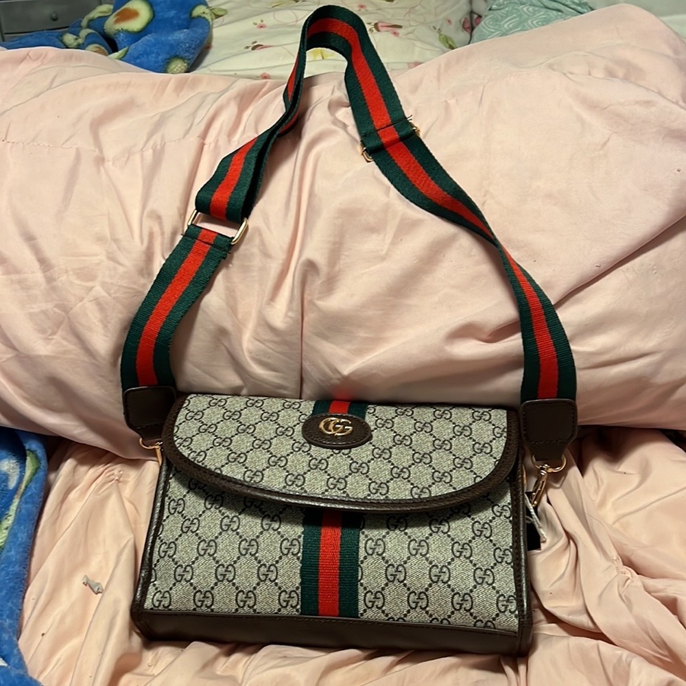 Gucci purse 👜